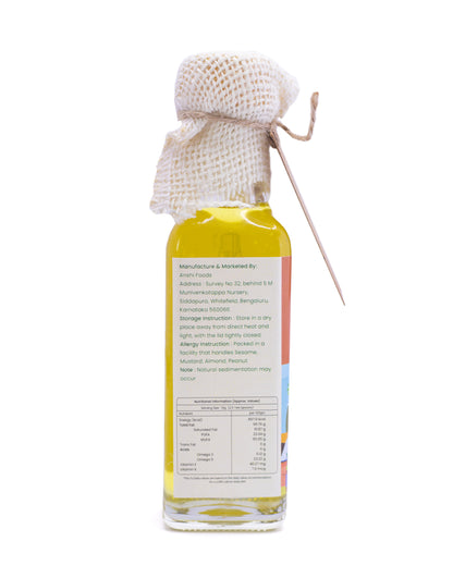 Nutriwood Wood Pressed Almond Oil | Pure Cold Pressed Oil | Pure, Natural |Traditional Wood Pressed |  Kolhu/Kacchi Ghani/Chekku |Fights Split Ends & Strengthens Hair | Enriched With Vitamin E | Mineral Oil Free | 100 mL